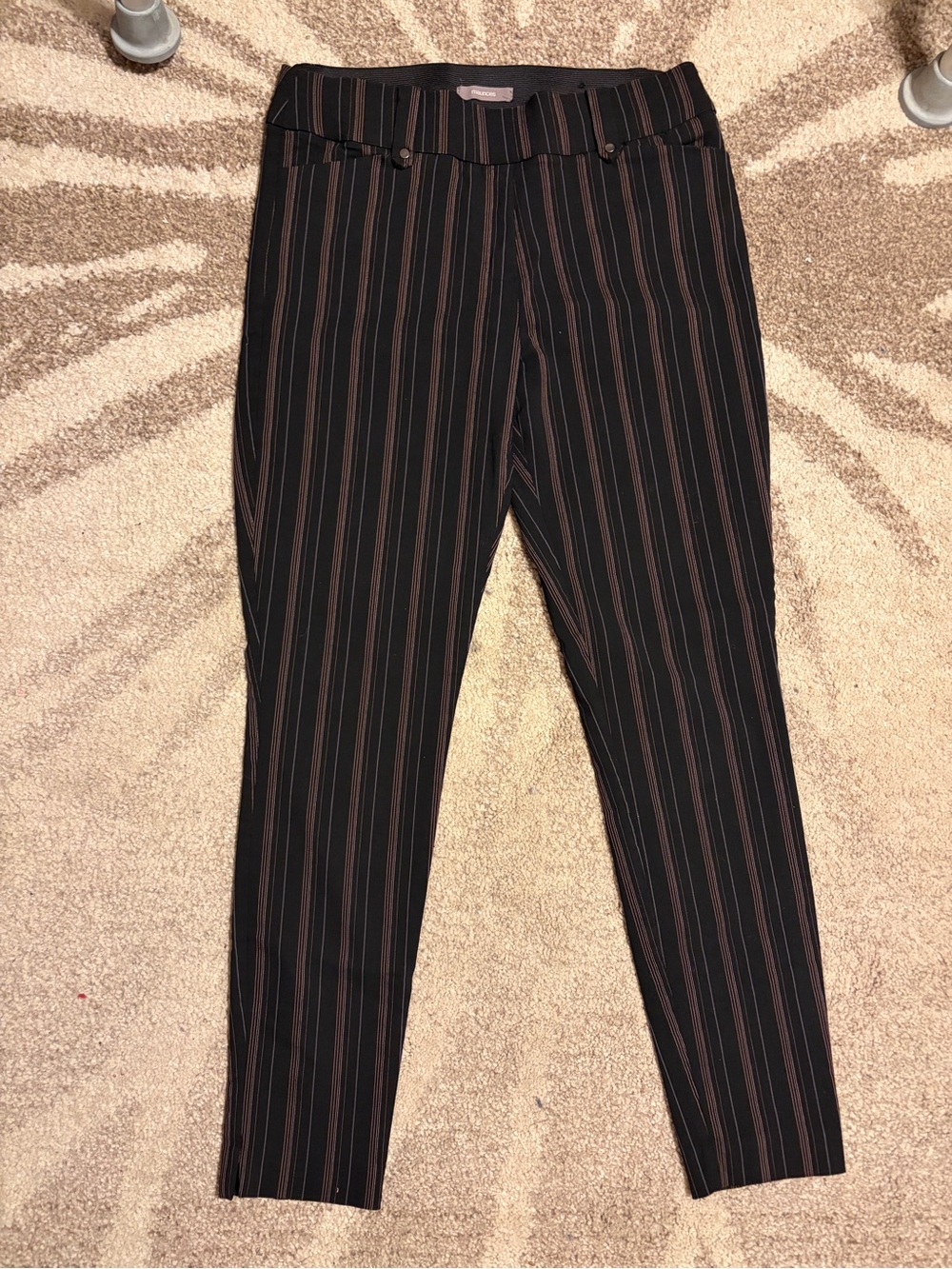 Maurices Women’s Black/Brown Striped Flat Front Pants w/ Pockets Stretch Size S
